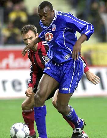 演着举足轻 演着举足轻